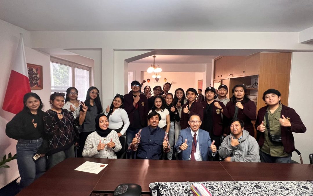 Akhiri Magang Praktik Kerja, ISI BALI Kunjungi KBRI Polandia