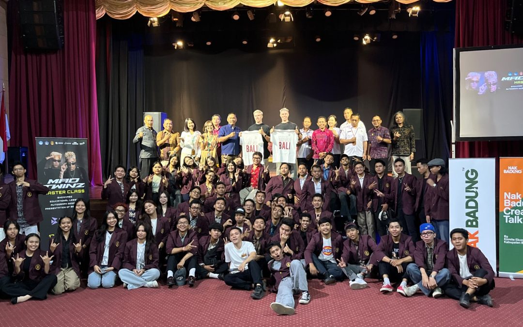 Mahasiswa ISI BALI Eksplorasi Beatbox Kasarengin Mad Twinz